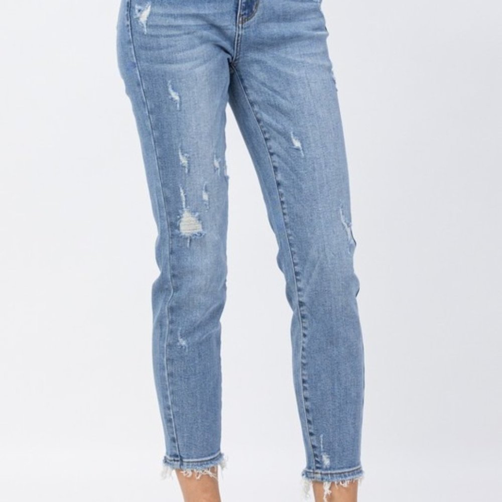 Judy Blue Mineral Wash Relaxed Fit Jeans